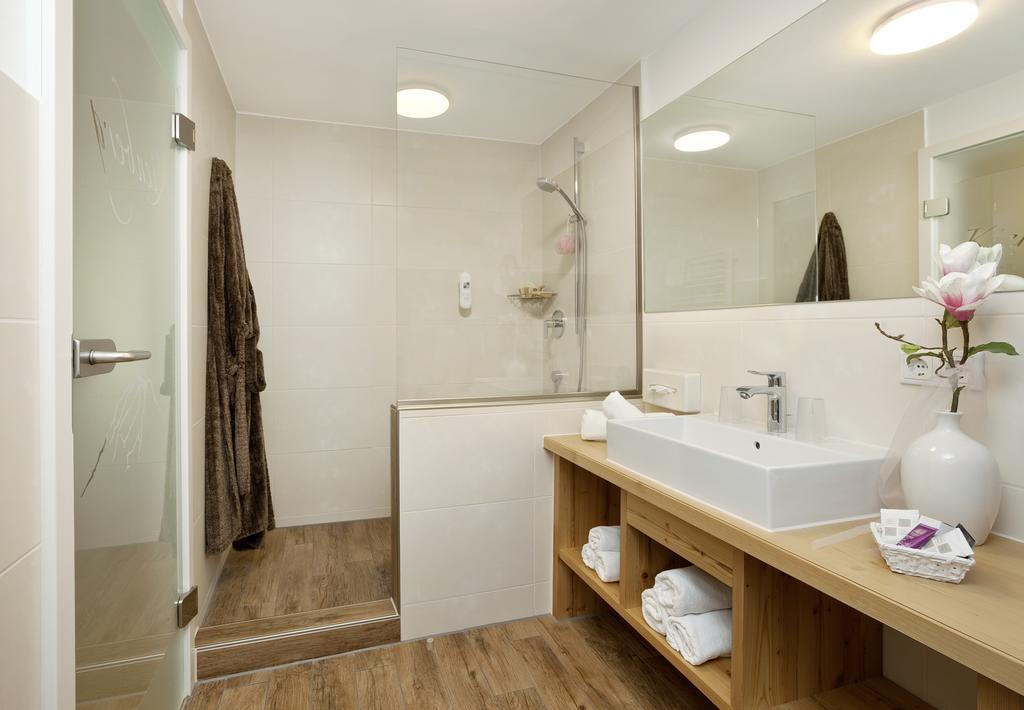 Hotel Berghof Пфронтен Экстерьер фото